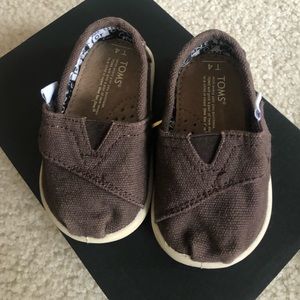 Infant Toms Shoes ~~EUC ~  Size 4